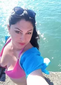 �����
