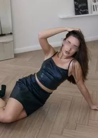 �����