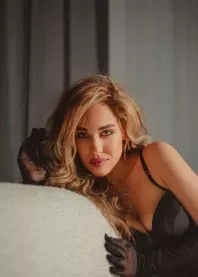 �����