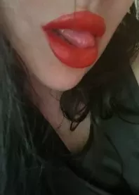 �����