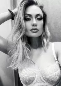 �������