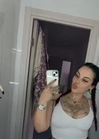 �����