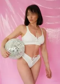 ���� 