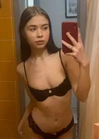 �����