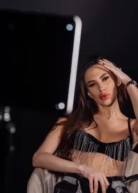 �����