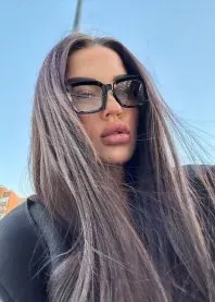 �����
