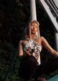��������