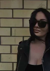 �����
