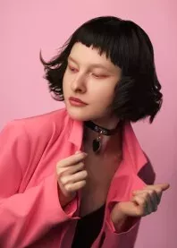 ������-�������