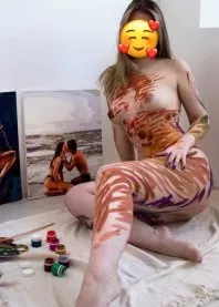 �����