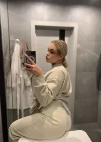 �����