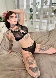 �����
