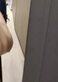 �����