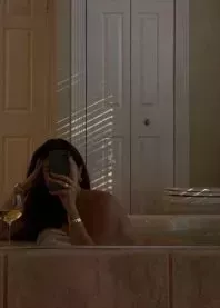 �����