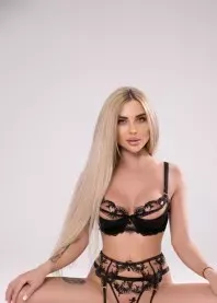 �����