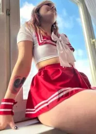 �����