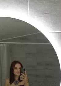 �����