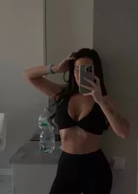 �����