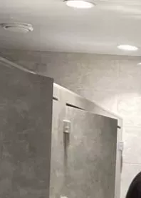 �����