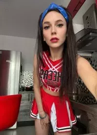 �����