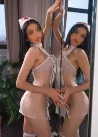 �����
