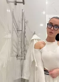 �����