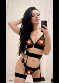 �����
