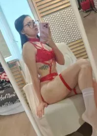 �����