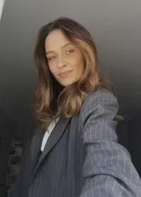 �����