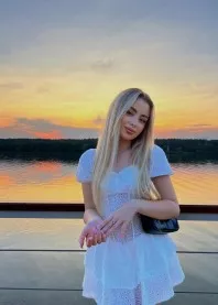 �����