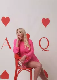�����