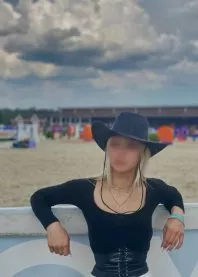 �����