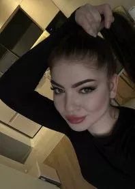 �����