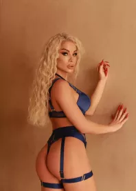 ��� ��
