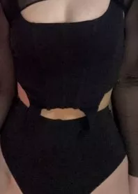 �����