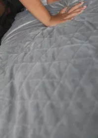 �����