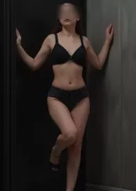 �����