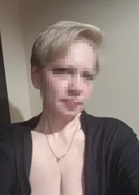 �����