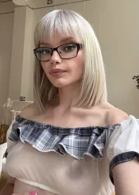 �����