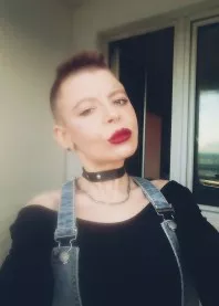 �������