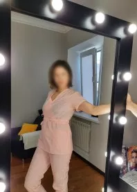 �����