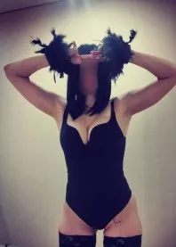 ����� ))