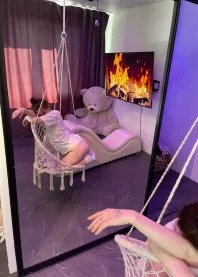 �����