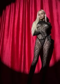 ��������