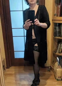 �����