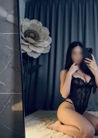 �����