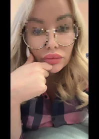 �����