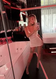 �����