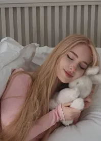 white doll🤍