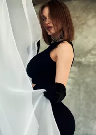 �����
